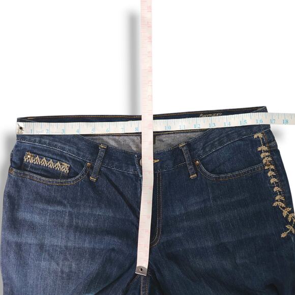 EUC Eddie Bauer Embroidered Boyfriend Relaxed Straight Leg Jeans Sz. 8x28 Indigo - Picture 10 of 12